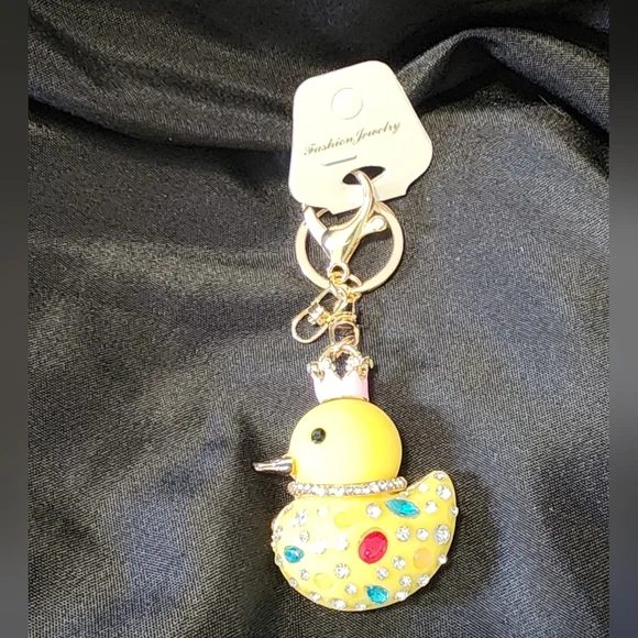 ♦️Fabulous Yellow Duckie Bag Charm/Keychain with Rhinestones. - Picture 4 of 4